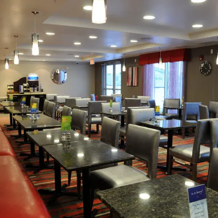 Chateau Inn & Suites Bonnyville