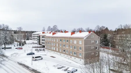 Bright 1BR Apartment next to the Beach Отели рядом с достопримечательностью «Yli-Marola Domestic Animal Yard»