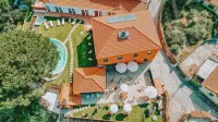 The Lost Garden Hotels in Oliveira Do Douro