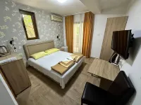Central Hotel-Budva