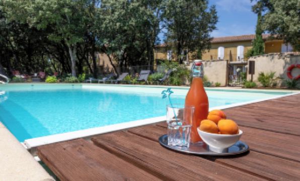 Logis La Bastide De Grignan Hotel & Restaurant 