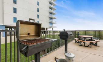 Phoenix 8 8904- Sand Shells Sun Can Rent at 18 3 Bedrooms 2 Baths