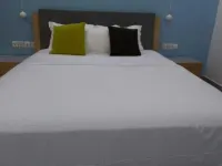 Hôtel C I S Hotels in Lome