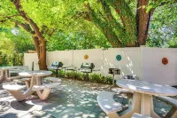 Prime Alexandria Location Corporate Apt Hotels in 