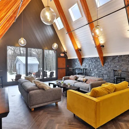 The Birch Ridge: Mission Room #4 - Queen Suite in Killington, Vermont 1 Bedroom Home