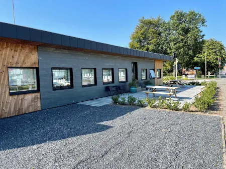 Room4u Grindsted Отели в г. Grindsted