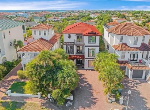 Villa de Palmas 5 Bedroom Home by Redawning