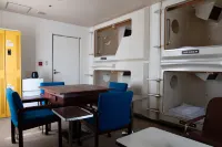 Men's Only Capsule Hotel Asahi Plaza Shinsaibashi - Capsule Hotels