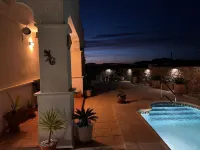 6 Guests - 3Br - Private Pool - Mountain Views -  case vacanza in affitto