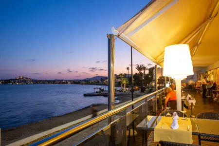 Hotel Simbad Ibiza Отели в г. Roca Llisa