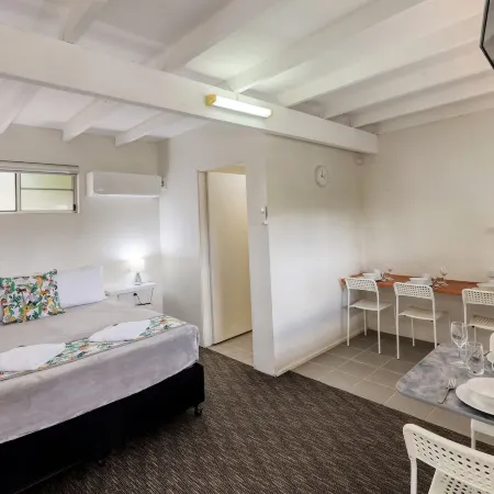 Oasis Motel