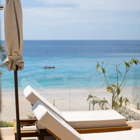 Drymades Inn Resort Отели рядом с достопримечательностью «Пляж Паласа»