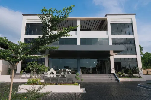 Adelina Hotel and Suites Hotel di Mati