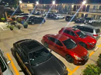 Portofino Inn Burbank - parking