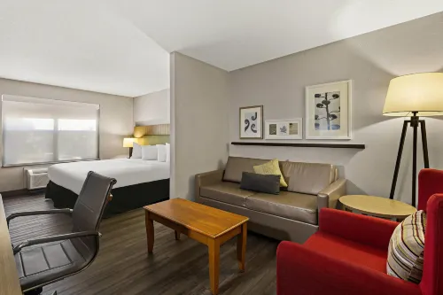Country Inn & Suites by Radisson, Hinesville, GA - 2-Star