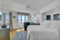 202 F Port O Call by Avantstay Amazing Oceanfront Views!
