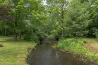 Two Brooks Lodge Hotel a Bennington