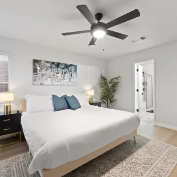 Modern & Homey 3Br Home, Remote Work Friendly, King Beds, Fast WiFi