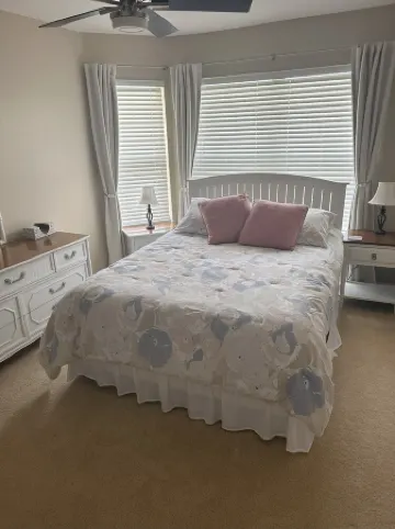 Lakefront townhome near beach in Southwest Florida