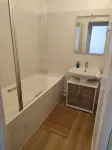 Large Studio in quiet inner-city location