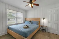 Happy Home! Freshly Renovated! Fun Games! 費耶特維爾住宿飯店