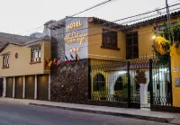 Oro Viejo Hotels in Наска