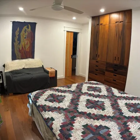 Cozy Lake House in Charming Roscoe: Your 3-Bedroom Getaway