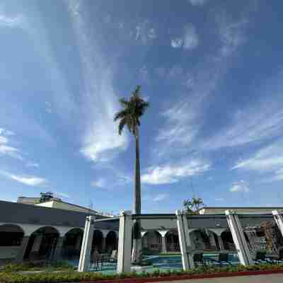 InHouse Obregón Hotel Exterior