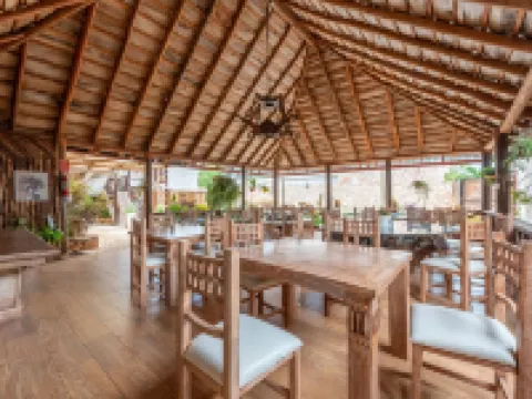 Vista de Águilas Ecolodge ペデルナレスのホテル