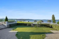 Magnificent Beachfront Mansion - Pool
