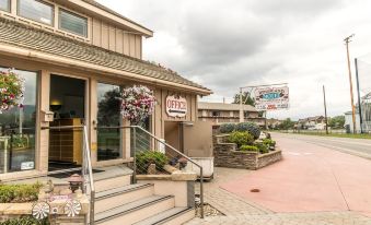 Woodland Motel