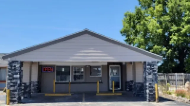 バジェット イン & スイーツ