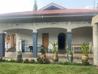 Hide View Hotel Hoteles en Akwapem Norte