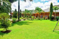 Hotel Vannah Hotels near Memories Shop, Isebania