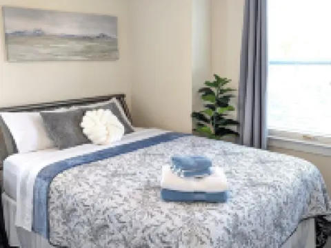 Tiny Cottage w/Private Workspace in the Heart of Davidson! Ξενοδοχεία στην πόλη Davidson