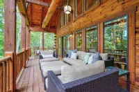 Bear Pines charming 3 bdrm cabin, Hot Tub, WiFi, in scenic South Bloomingville - homestay