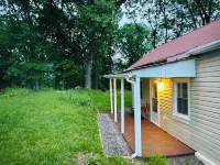 Little cute house close to C&O canal