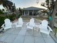 Paradise Beach Cottage- Newly Renovated 3 Bed/3 Bath Cottage On The Beach Hotel a 