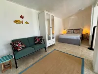 Peaceful Village studio 1 minute walk from one of the best beaches in Antigua. Hotel a 