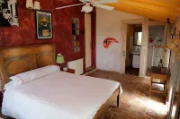 Apartment in old farmhouse Hotels in El Comtat