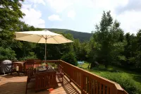 Farmhouse with Pool Minutes to Hunter Mountain