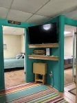 LAKEFRONT LODGE AMAZING Big Flat Lot, Beach, Boat Dock!LAKE EUFAULA AL
