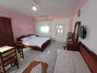 Vila Donald Hotels in Piqeras
