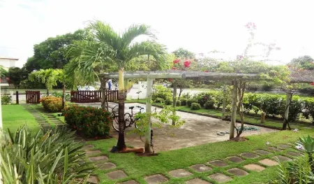 Villa Cascais - Luxury Villa in Gated Community. Guarajuba/Itacimirim