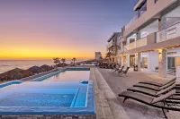 SIX PALMS VILLA # 9
