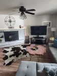 15th St VRBO - 4bd, 2ba only 1mi to Downtown