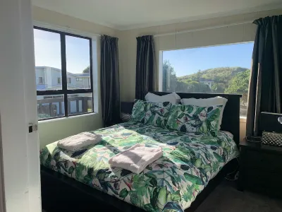 Seaviews, mountain views and sunsets  호텔