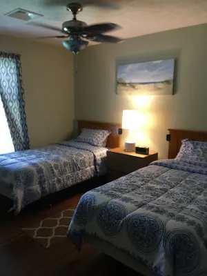 House 3 Bedrooms + Convertible bed (s) 2 Full Baths, (Sleeps 6 ) Hotels near Mountain Vaporz