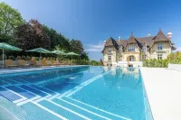 Maison Douce Époque Hotels in Benerville-sur-Mer