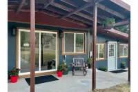 Montana Missouri River Fly Fishing Lodge -3BR & 2 bath, Sleeps 8